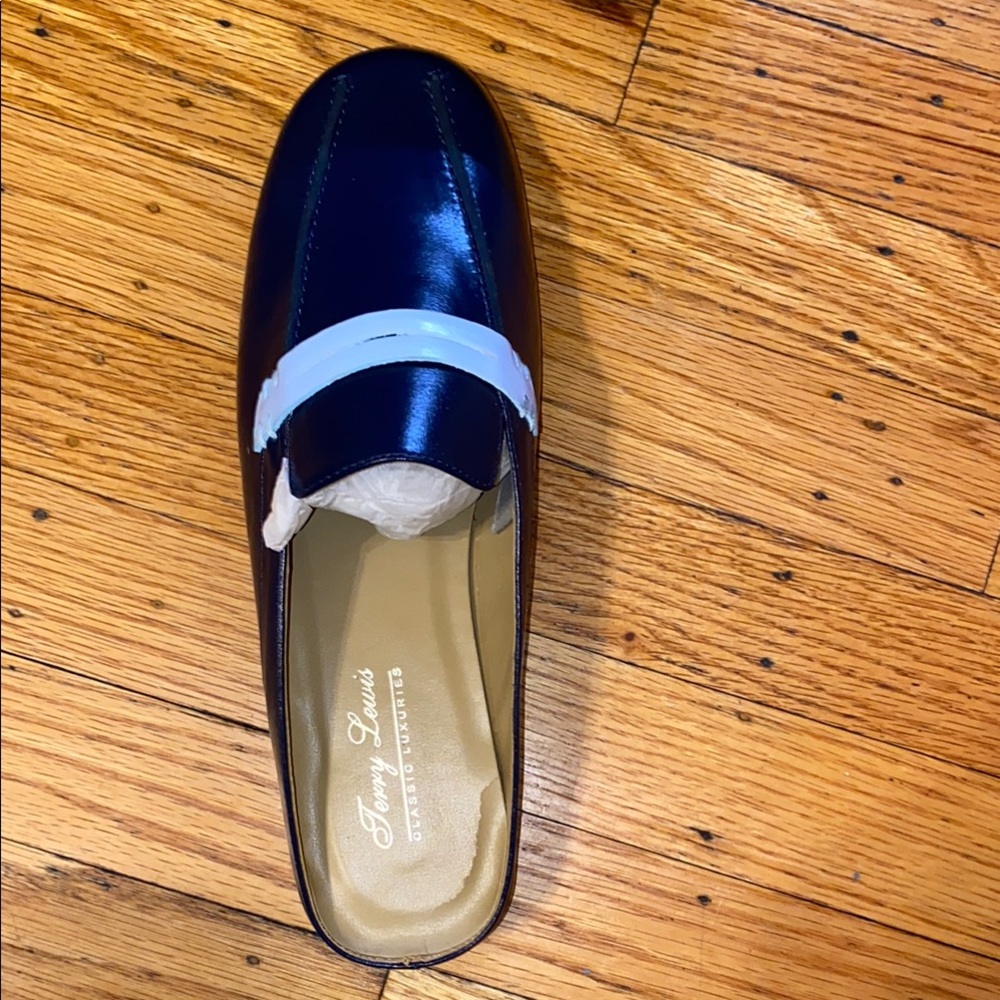 Jerry Lewis Classic Collection
Never worn